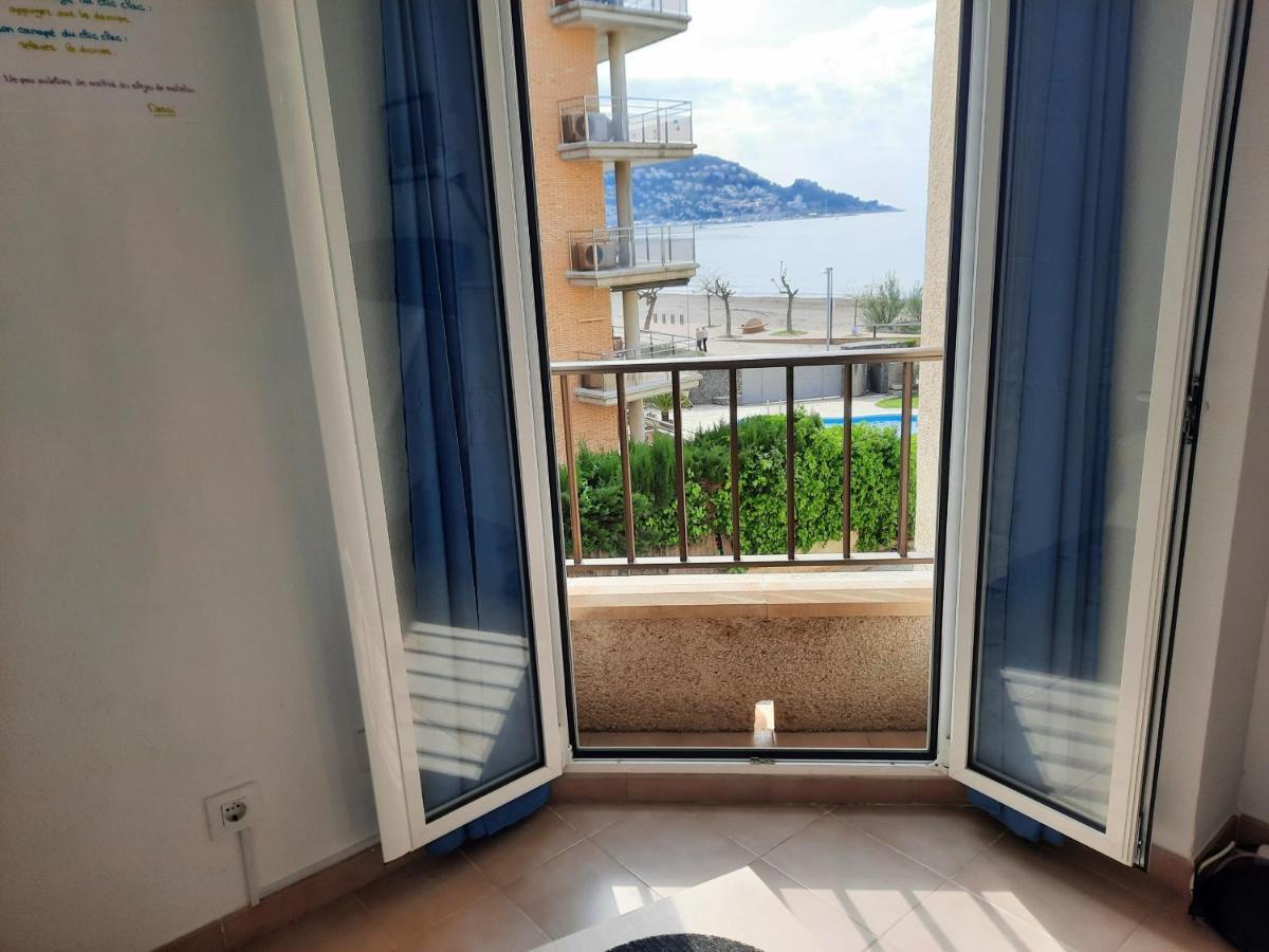 Castell Joncar,30 M De La Playa, 1Era Linea De Mar, Vista Al Mar Apartment Roses Exterior foto