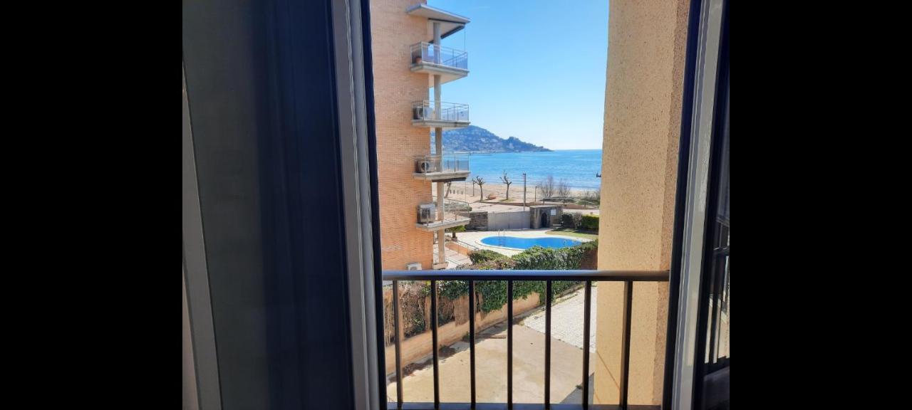 Castell Joncar,30 M De La Playa, 1Era Linea De Mar, Vista Al Mar Apartment Roses Exterior foto