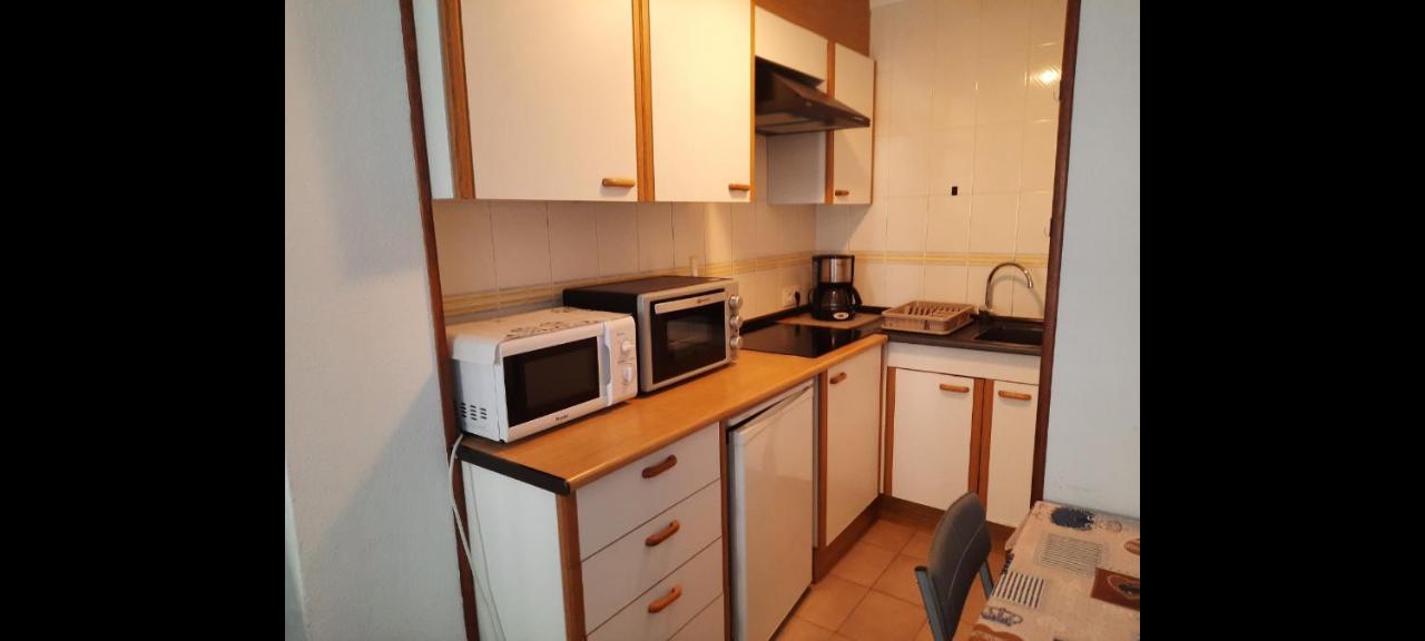 Castell Joncar,30 M De La Playa, 1Era Linea De Mar, Vista Al Mar Apartment Roses Exterior foto