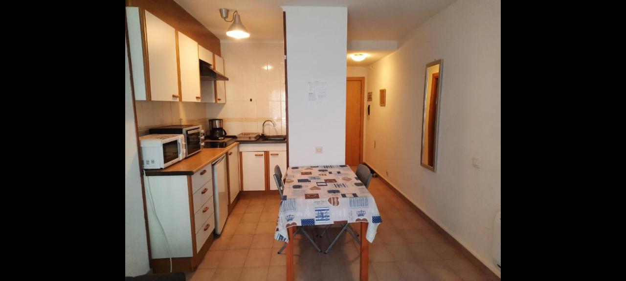 Castell Joncar,30 M De La Playa, 1Era Linea De Mar, Vista Al Mar Apartment Roses Exterior foto